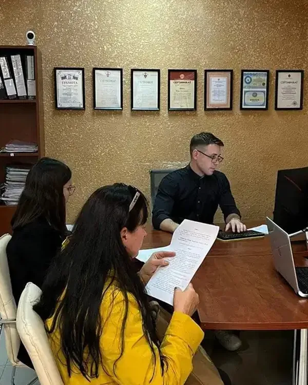 Клиенты на приёме у семейного юриста в Краснодаре: развод с несовершеннолетними детьми