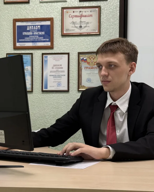 Юрист считает полный долг клиента перед банкротством физического лица в Краснодаре